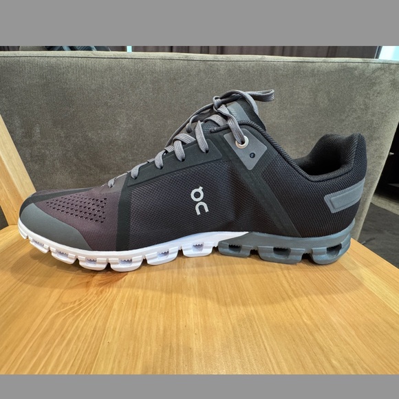 NEW Men's On Running Cloudflow V3 (Color Black/Asphalt, Size 12 Wide) - Picture 6 of 8